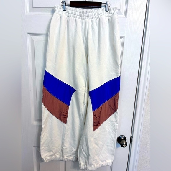 NWOT Free People Movement, Hot Track Pants, in Ivory Combo - Picture 3 of 12